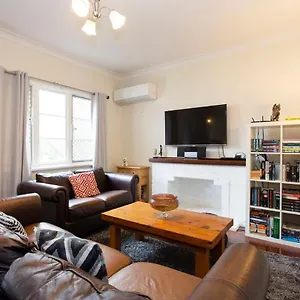 Holiday home Cosy -3 Bedrooms Victoria Park, Perth