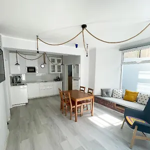 bright-holidays-kemptown-apartment.brighton-hotels-england.com/